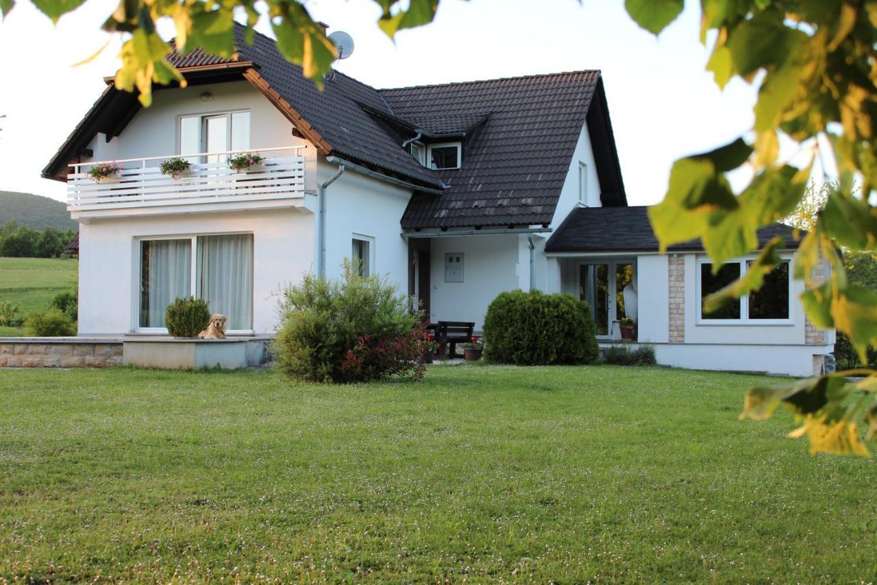 House Biba & Leona Bed & Breakfast Rastovača Екстериор снимка